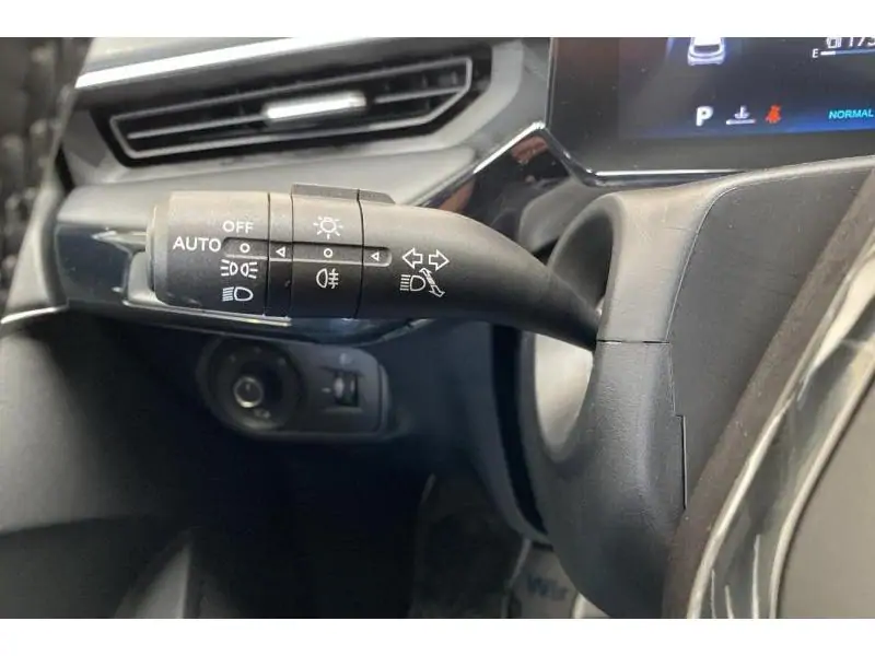 Occasion MG MG3 1.5 HYBRID LUXURY DCT GREY 23
