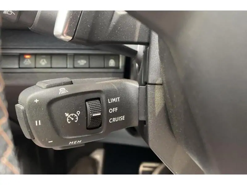 Occasion Peugeot 5008 GT GREY 30