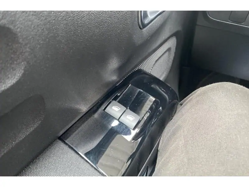 Occasion Citroen C3 Max 1.2 110 EAT6 GREY 17