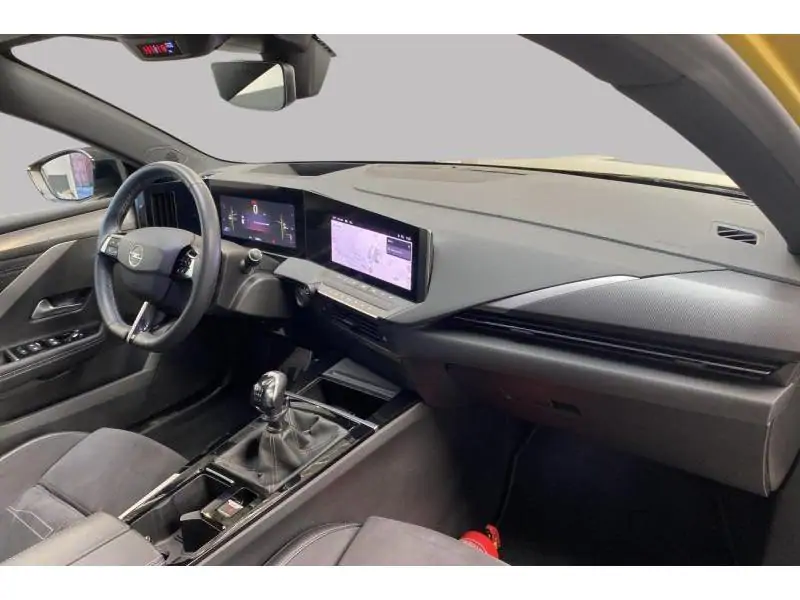 Occasion Opel Astra Ultimate YELLOW 2