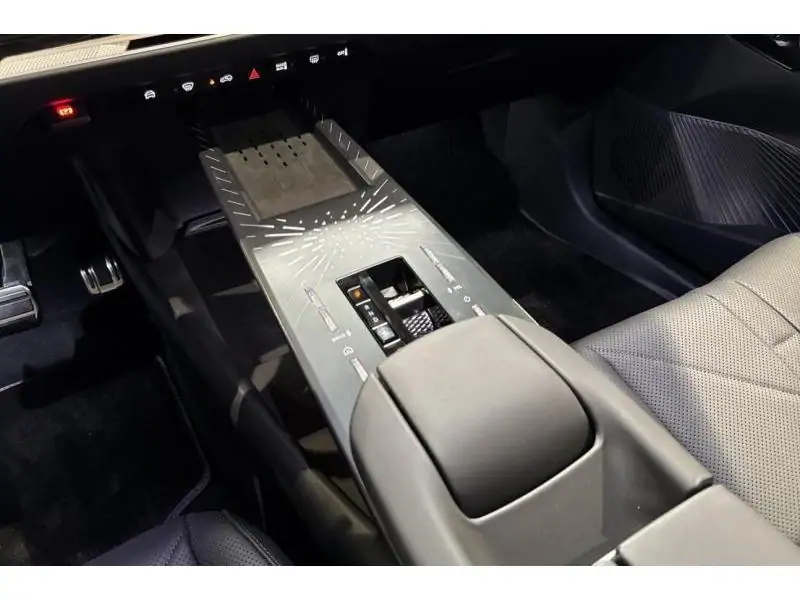 Démo DS Automobiles DS N°8 ETOILE FWD 230 WHITE 16