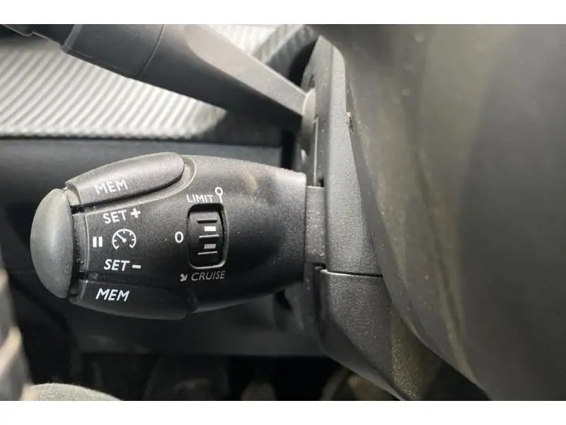 Occasion Peugeot 208 Active WHITE 24