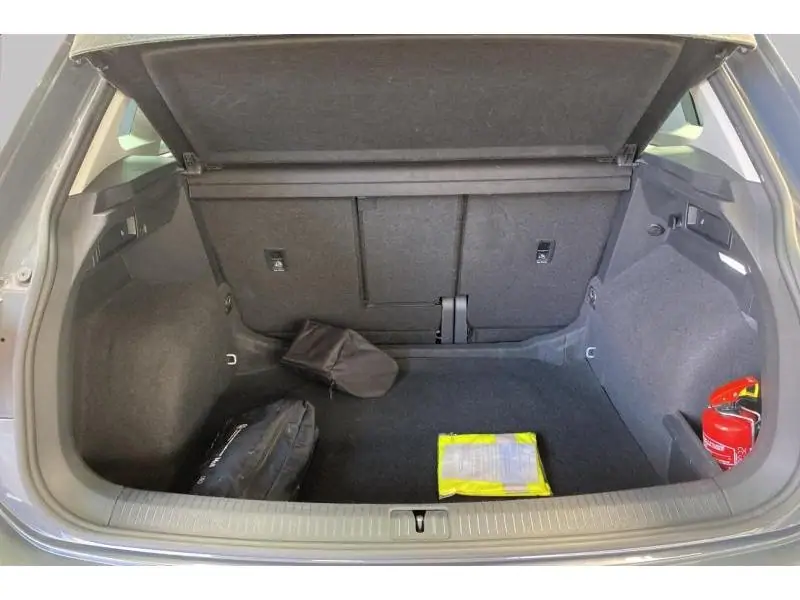 Occasion Volkswagen Tiguan Life GREY 19