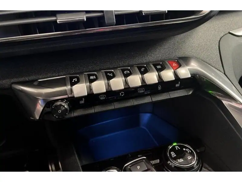Occasion Peugeot 3008 II GT BLUE 15