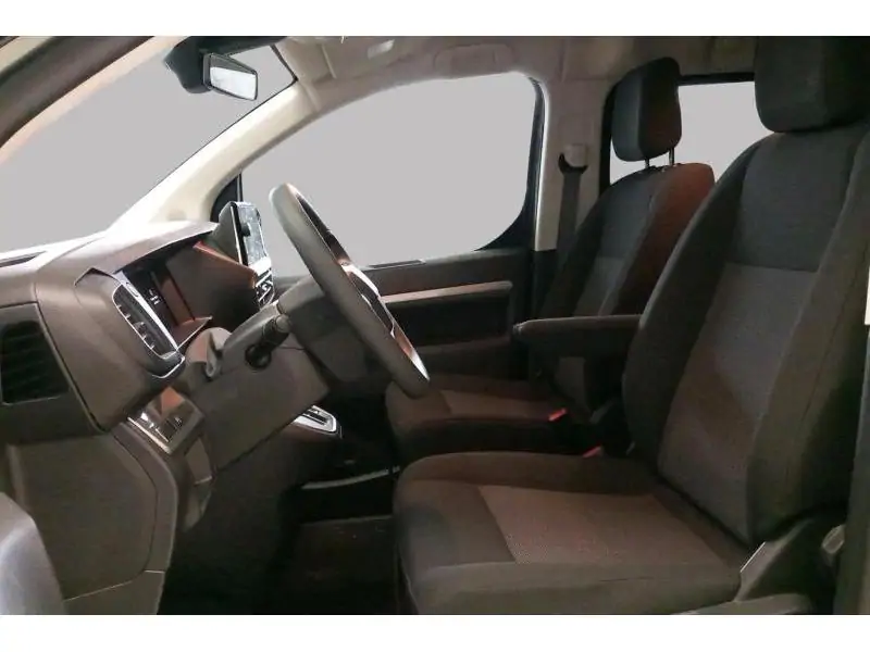 VEHICLE__CONDITION_SERVICE Peugeot Traveller 8 places GREEN 8