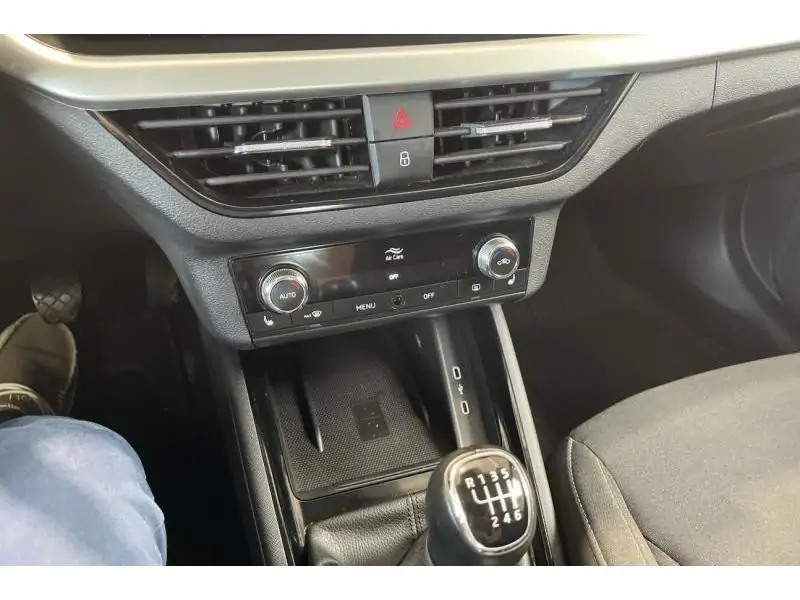 Occasion Skoda Kamiq Berline MANUAL BLACK 15