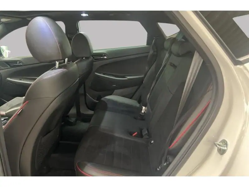 Occasion Hyundai Tucson 1.6 CRDi Shine N-line sensation WHITE 18