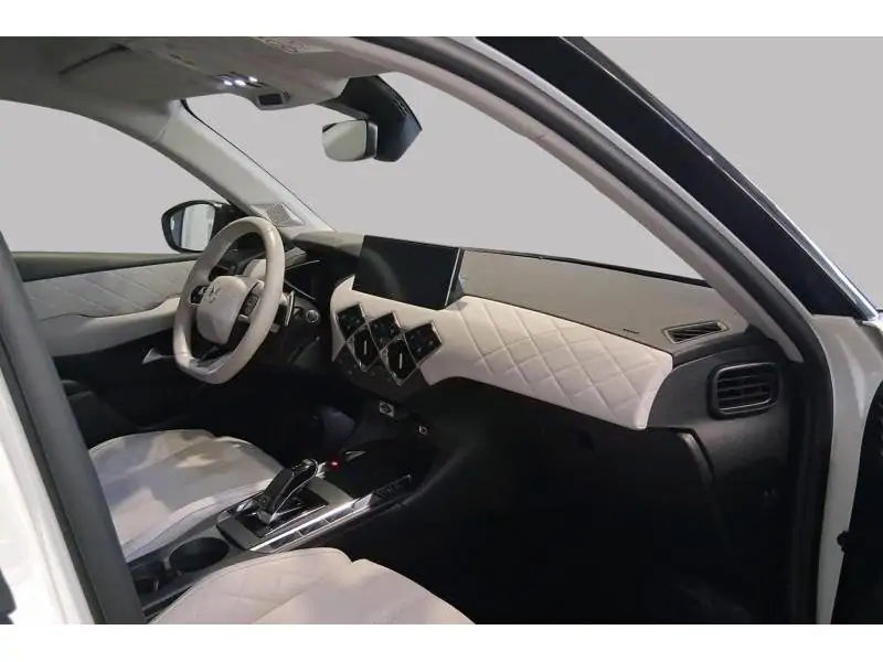 Occasion DS Automobiles DS 3 Crossback 3 Crossback Rivoli WHITE 2