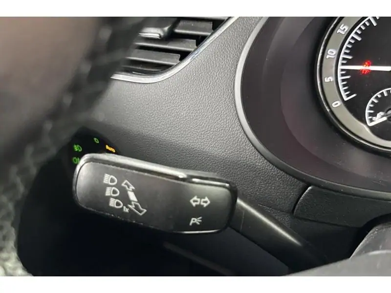 Occasion Skoda Octavia Break MANUAL GREY 25