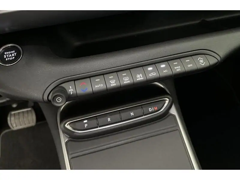 VEHICLE__CONDITION_SERVICE Jeep Avenger Altitude E-Hybrid BLACK 15