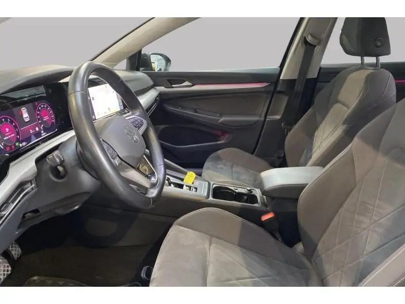 Occasion Volkswagen Golf VIII Life 1.0 TSI DSG BLACK 10