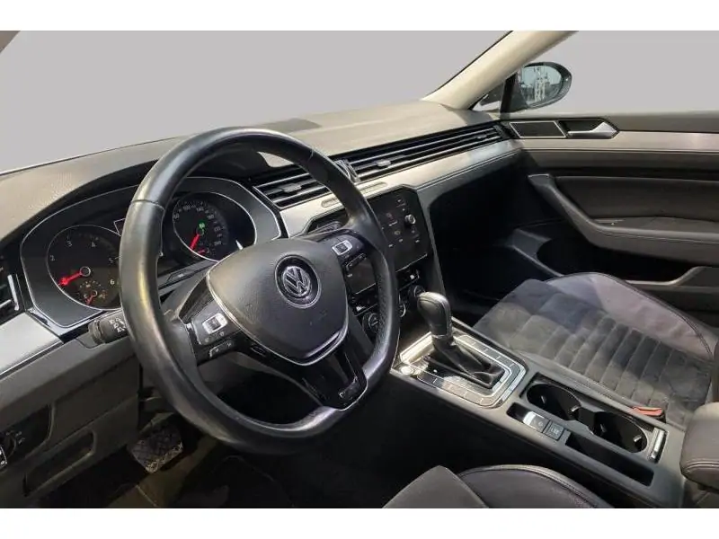 Occasie Volkswagen Passat Highline *caméra-sièges chauff GREY 9