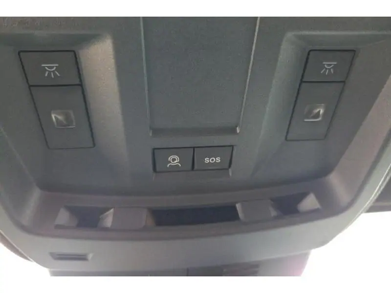 VEHICLE__CONDITION_SERVICE Peugeot 3008 ALLURE GREY 28