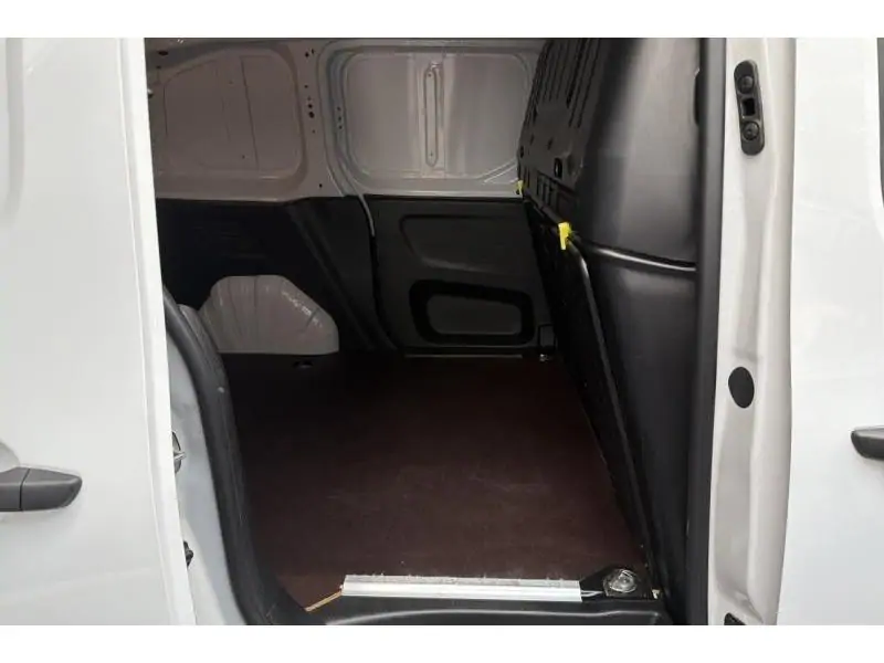 VEHICLE__CONDITION_SERVICE Peugeot Partner STANDARD LIGHT WHITE 18