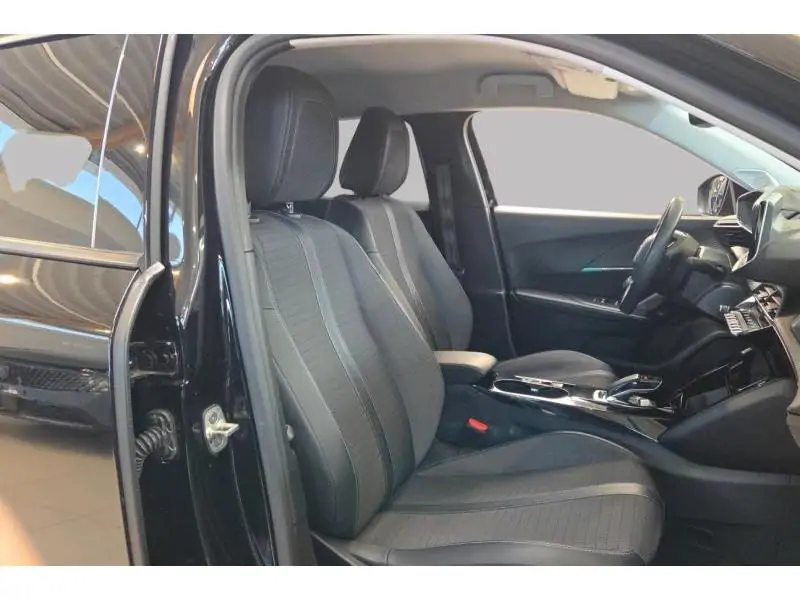 Occasion Peugeot e-2008 Allure BLACK 8