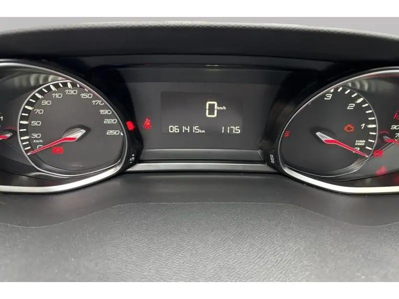 Occasion Peugeot 308 allure WHITE 14