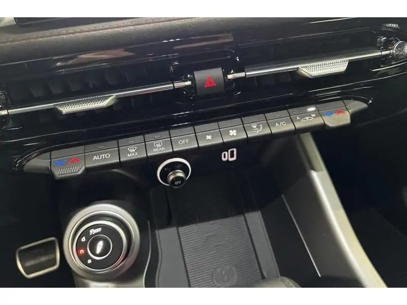 VEHICLE__CONDITION_SERVICE Alfa Romeo Tonale Veloce Hybrid 160 BLACK 15
