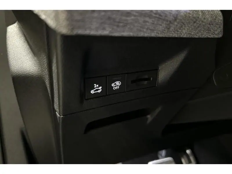 VEHICLE__CONDITION_SERVICE Peugeot 5008 GT Hybrid 136 e-DCS6 Full Opti GREY 25