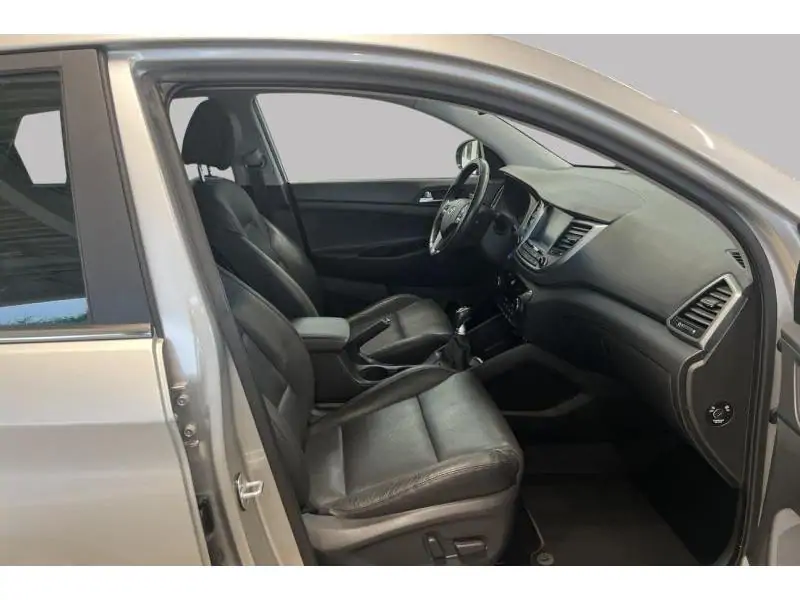 Occasion Hyundai Tucson SUV MANUAL GREY 8