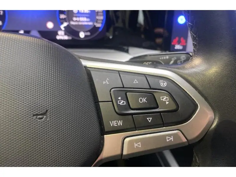 Occasie Volkswagen Golf VIII Life 1.0 eTSI DSG BLUE 23