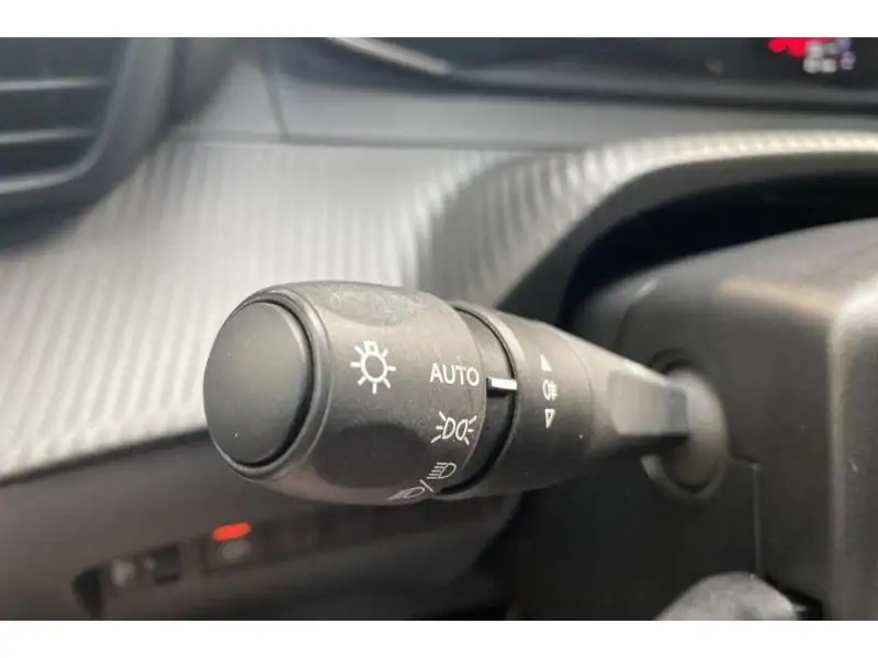 Occasion Peugeot 2008 II Allure GREY 23