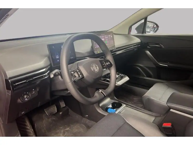 VEHICLE__CONDITION_SERVICE MG MG4 LUXURY TROPHY Extended Range 77 KWH RED 9