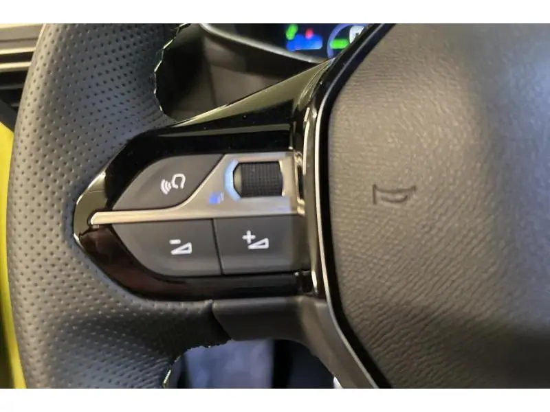 VEHICLE__CONDITION_SERVICE Peugeot 208 II and e- GT YELLOW 25