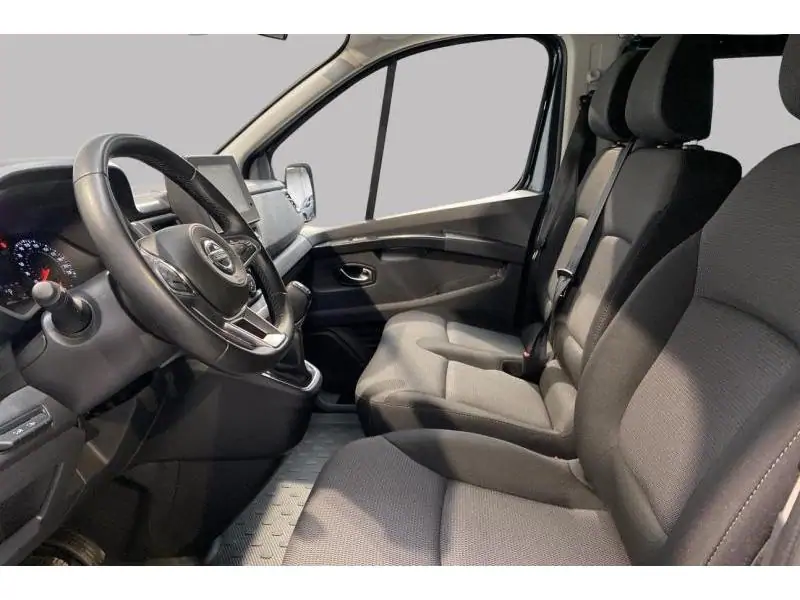 Occasion Nissan Primastar Acenta 9 PLACES 2.0 DCI L2H1 GREY 10