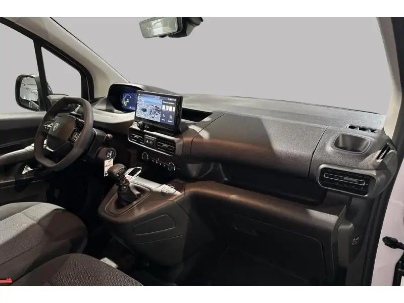 VEHICLE__CONDITION_SERVICE Peugeot Partner Standard Light 1.2 Turbo 110 Man.6 WHITE 2