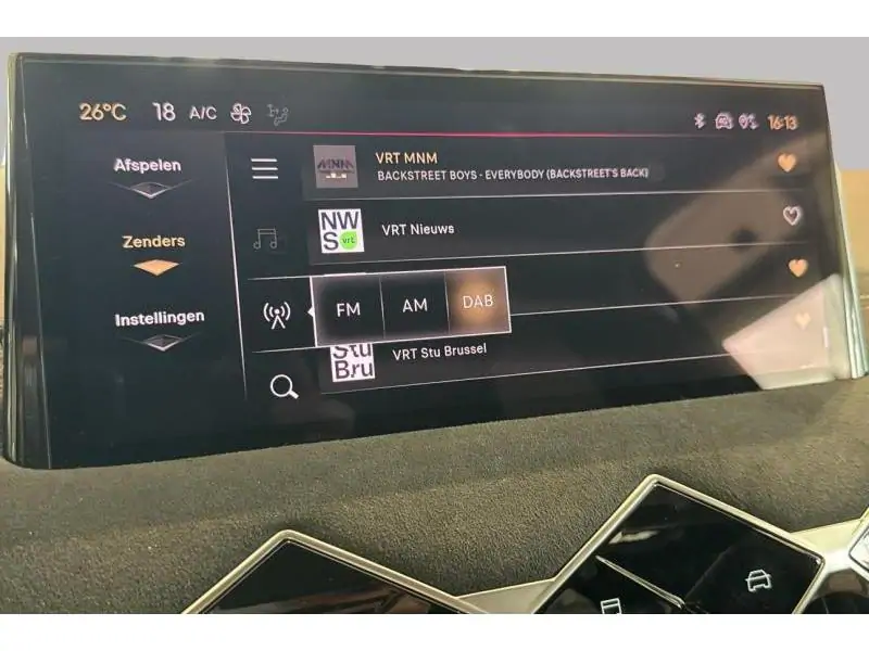 Occasion DS Automobiles DS 3 Crossback Performance Line - Camera GREY 25