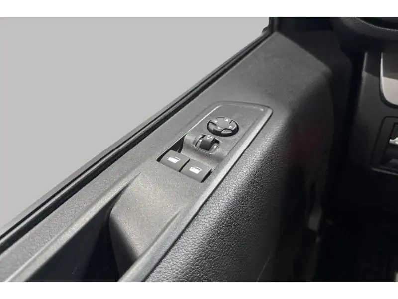 VEHICLE__CONDITION_SERVICE Peugeot e-Expert XL 75 KWH 136CH GREY 17
