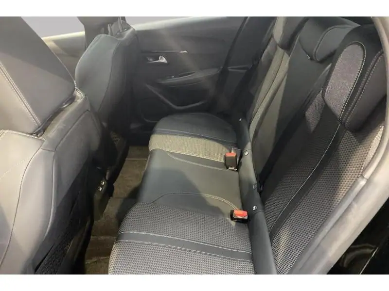 Occasie Peugeot 208 GT Line BLACK 18