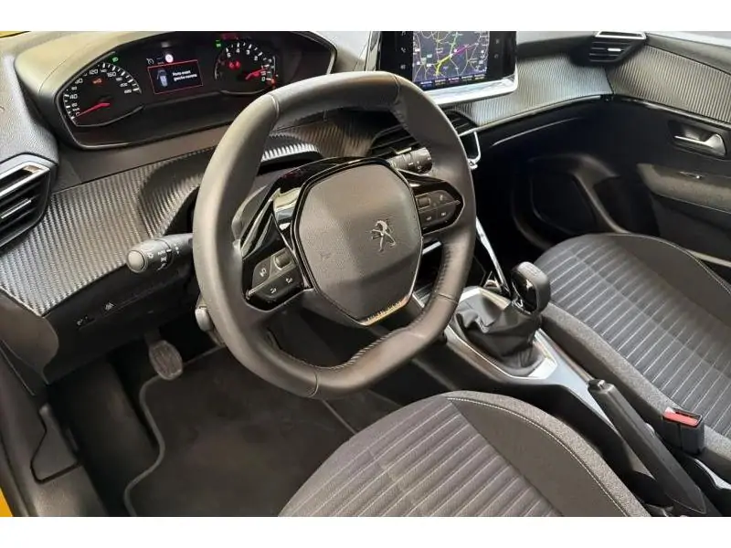Occasion Peugeot 208 style YELLOW 9