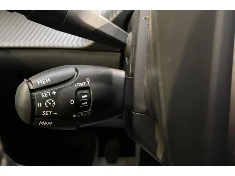 Occasion Peugeot 2008 II Allure RED 24