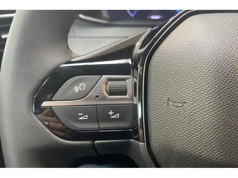 VEHICLE__CONDITION_SERVICE Peugeot 208 ENVY*Véh. de Direction! RED 21