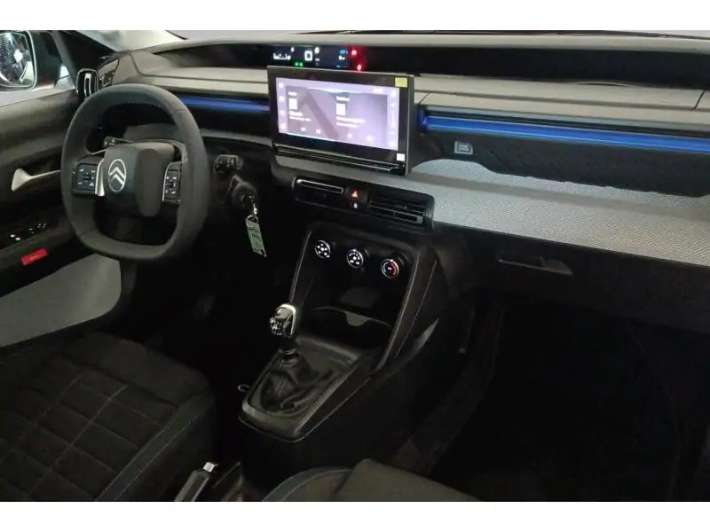 VEHICLE__CONDITION_SERVICE Citroen C3 Turbo 100 ch Manual PLUS RED 2
