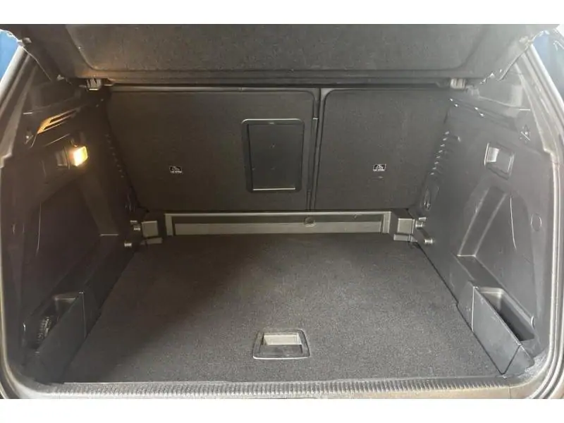 Occasie Peugeot 3008 Allure EAT8 Trekhaak BLUE 19