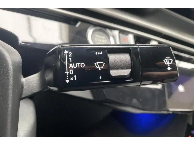 VEHICLE__CONDITION_SERVICE Peugeot 3008 III & e- Allure GREY 23