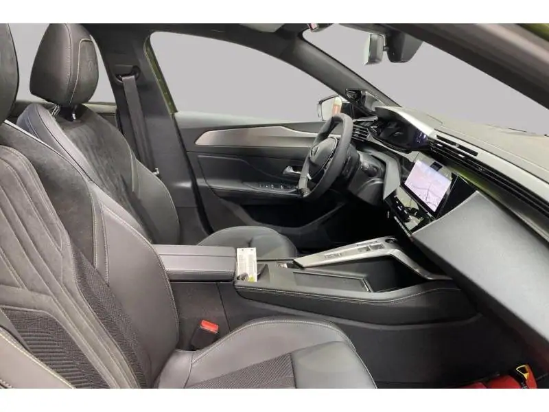 Démo Peugeot 408 GT EXCLUSIVE GREEN 8
