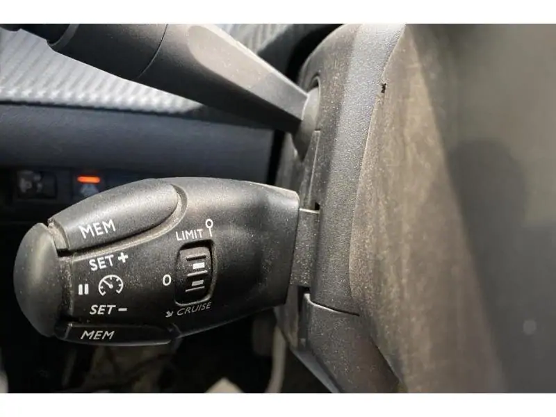 Occasion Peugeot 208 Active* GPS Détecteurs arr. GREY 29