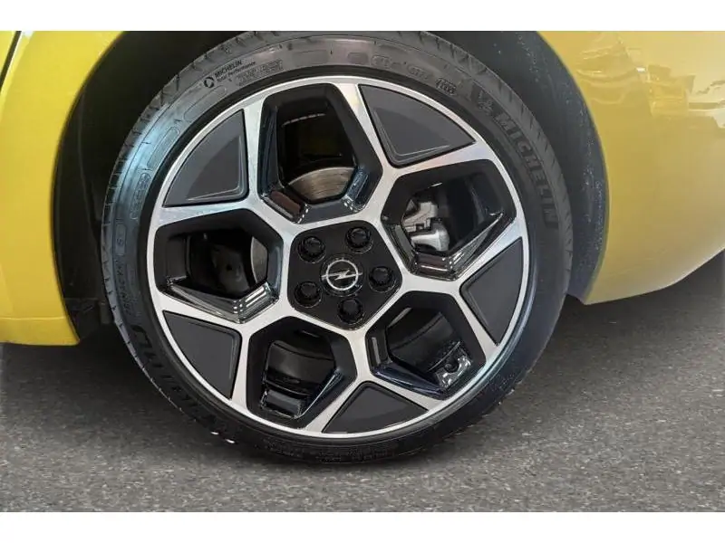 Démo Opel Astra ULTIMATE YELLOW 20