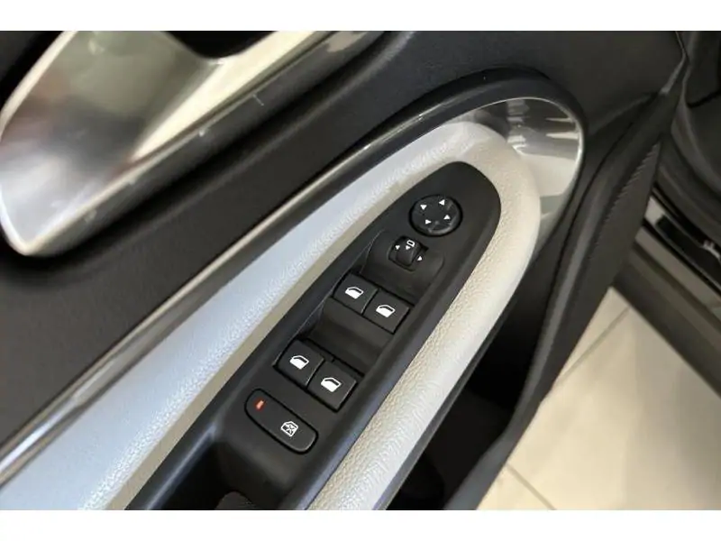 VEHICLE__CONDITION_SERVICE Fiat 600 LA PRIMA BLACK 17