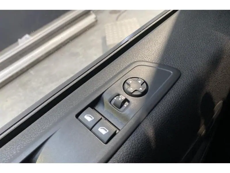 Occasion Peugeot Traveller IV Business GREY 17