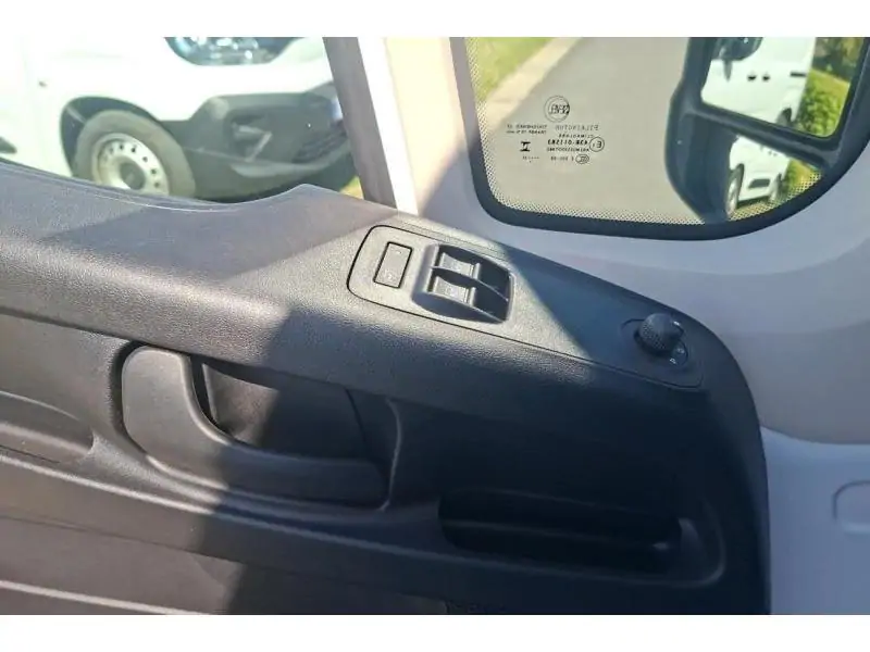 VEHICLE__CONDITION_SERVICE Peugeot Boxer L3H2 automatique WHITE 17