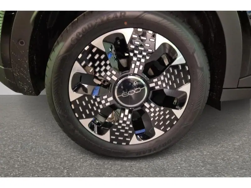 VEHICLE__CONDITION_SERVICE Fiat 600 SIGNATURE BLACK 18