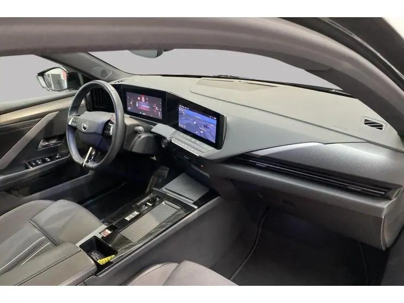 Occasion Opel Astra Gs Line BLACK 2