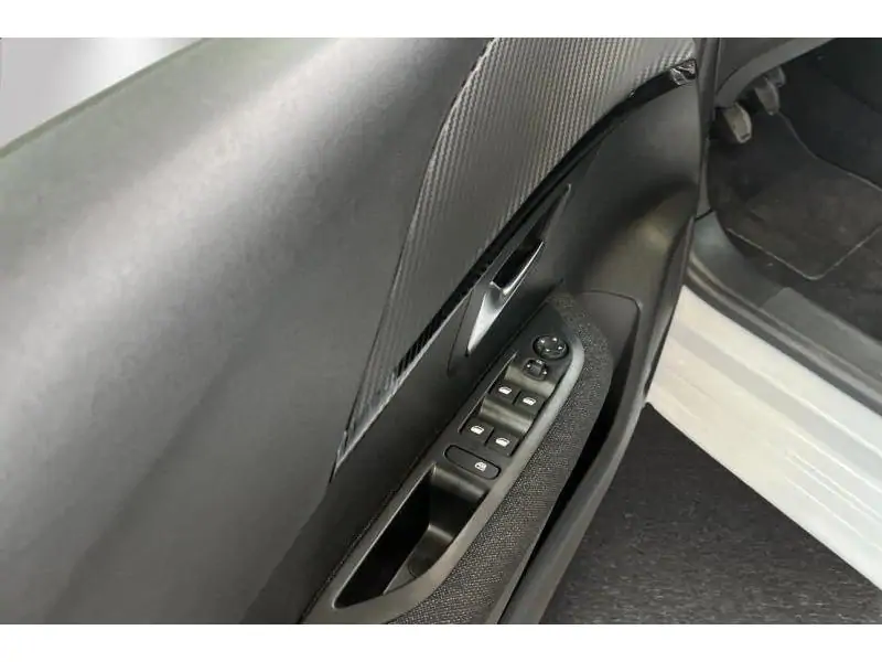 VEHICLE__CONDITION_SERVICE Peugeot 208 STYLE WHITE 17