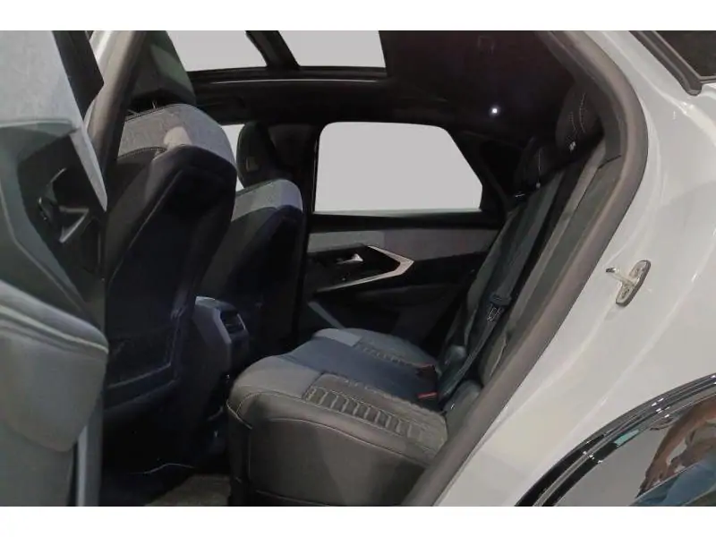 Occasion Peugeot 3008 GT 210 WHITE 16