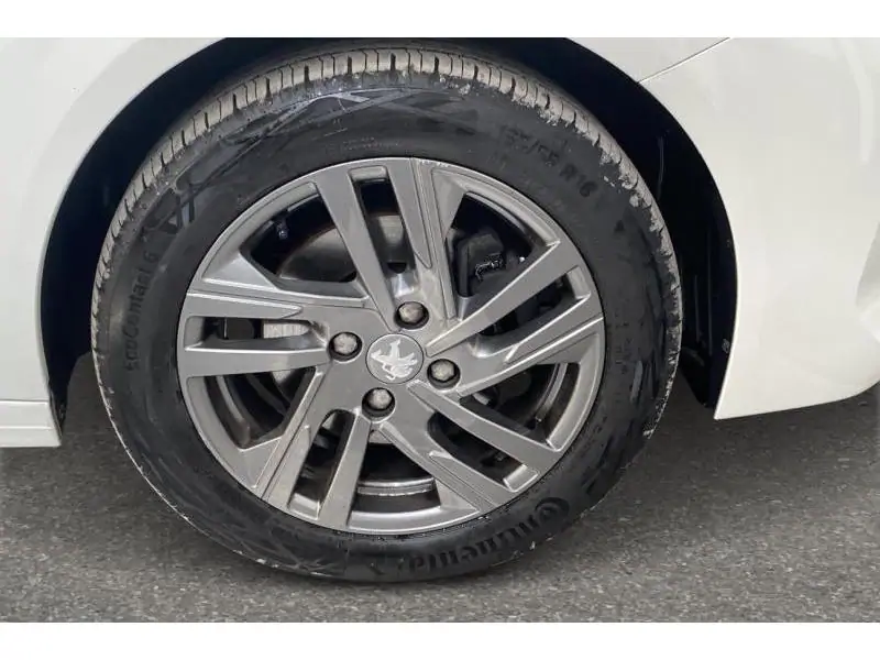 Occasion Peugeot 208 II Active Pack*Carnet complet! WHITE 22