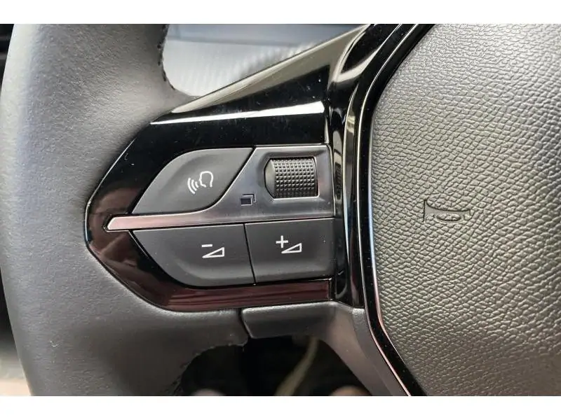 Démo Peugeot 2008 ALLURE* Véh. de Direction! BLUE 25